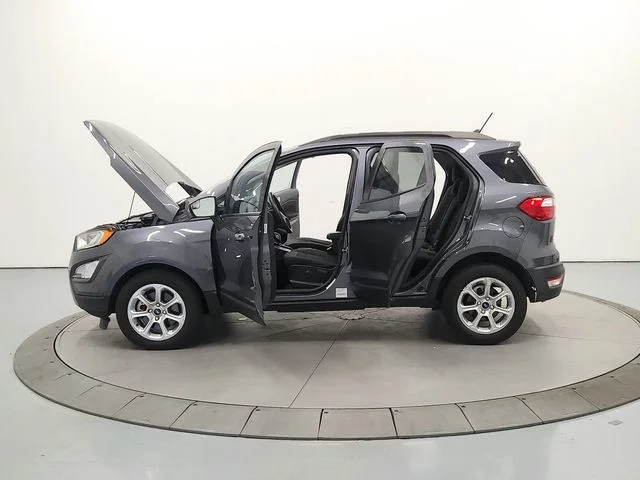 Used 2021  Ford SE image 13