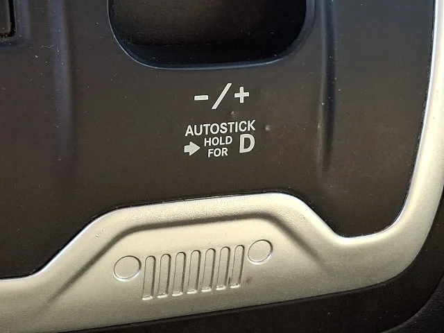 Used 2016 Red Jeep High Altitude image 24