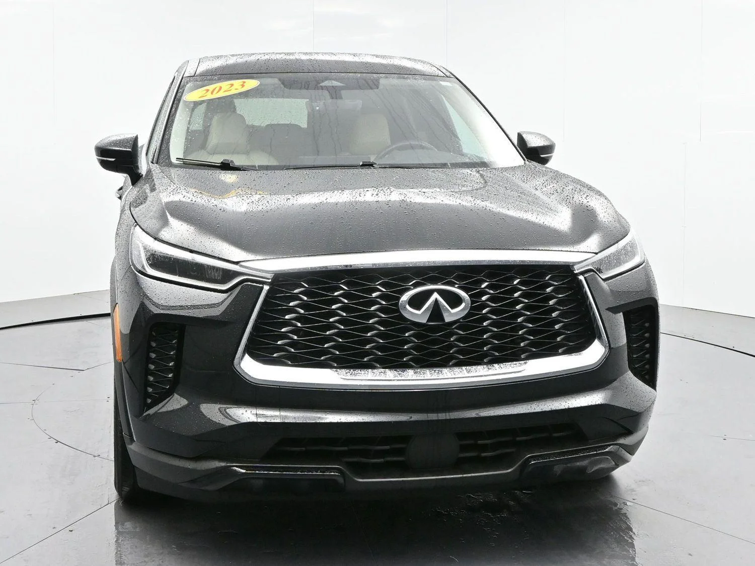 Used 2023 Black INFINITI PURE image 2