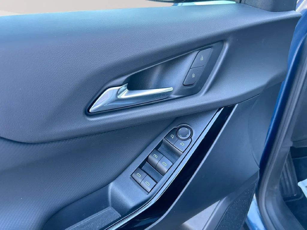 Used 2026 Lakeshore Blue Metallic Chevrolet LT image 25