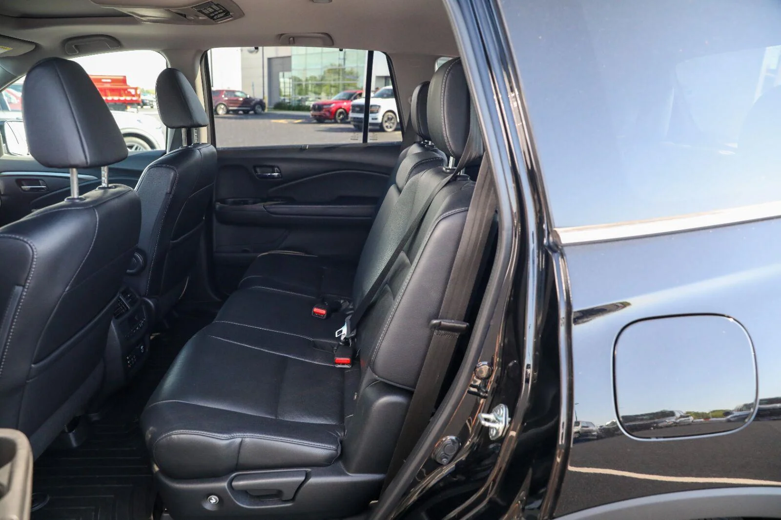 Used 2017 Crystal Black Pearl Honda EX-L image 26
