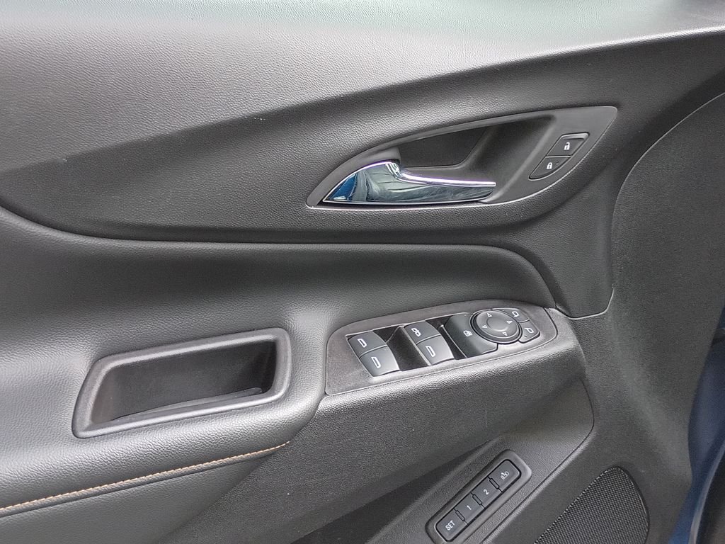 Used 2020 Pacific Blue Metallic Chevrolet Premier image 15