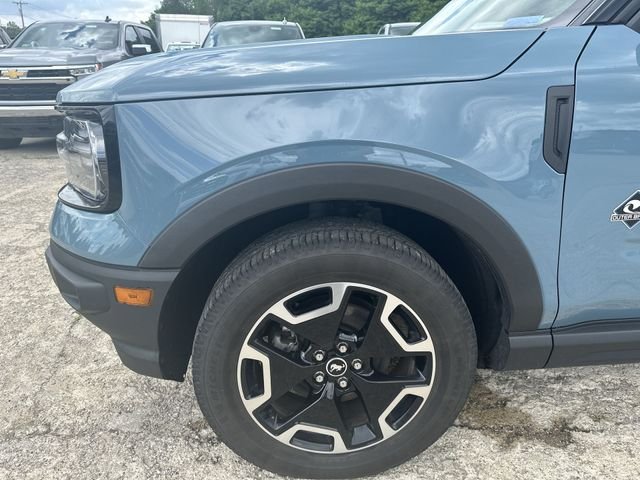 Used 2021 Blue Ford Outer Banks image 36