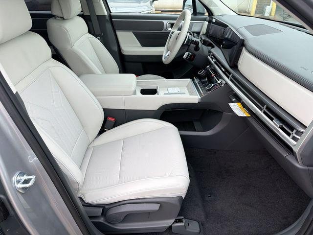 New 2027 Silver Hyundai SEL AWD image 27