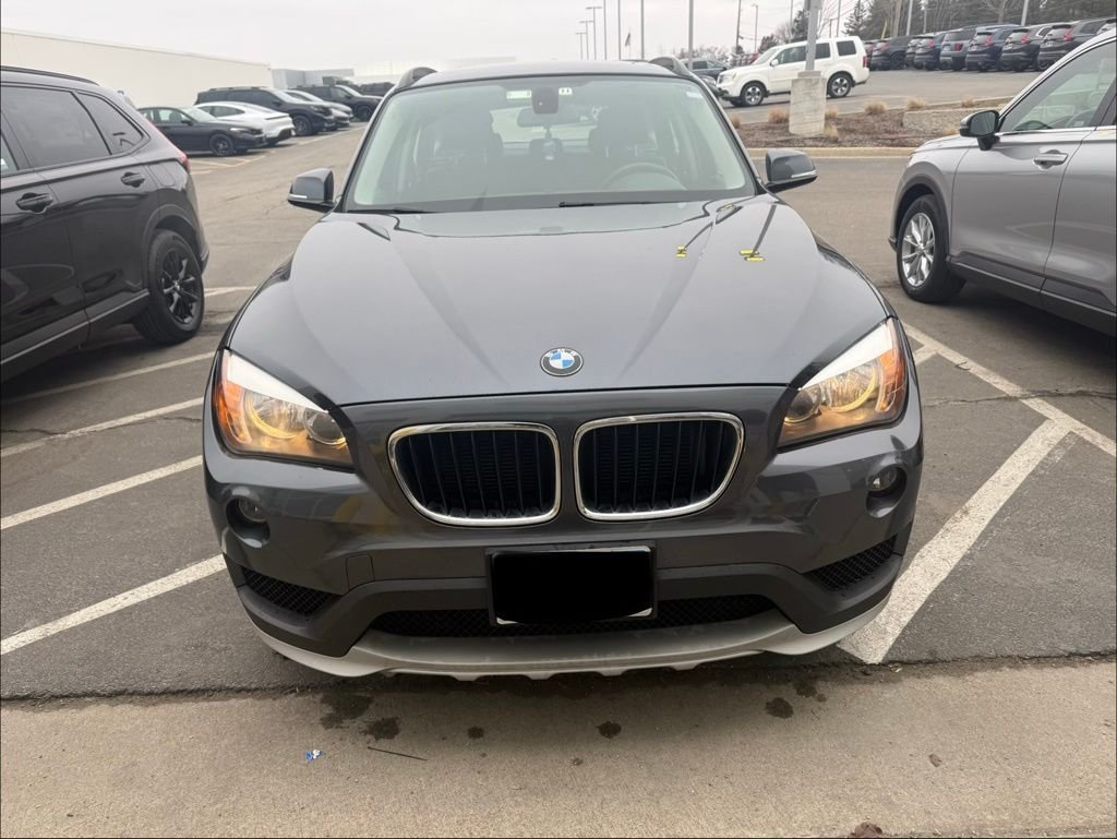 Used 2015 BMW X1 28i with VIN WBAVL1C5XFVY35915 for sale in Barrington, IL