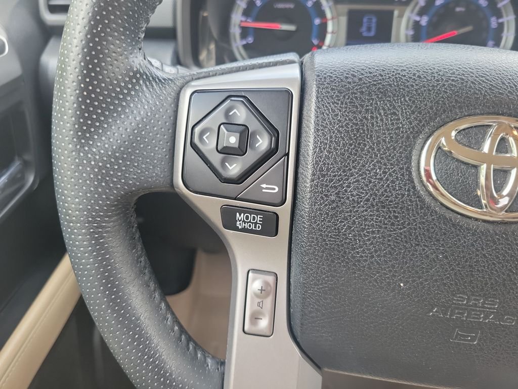Used 2017 White Toyota SR5 Premium image 19