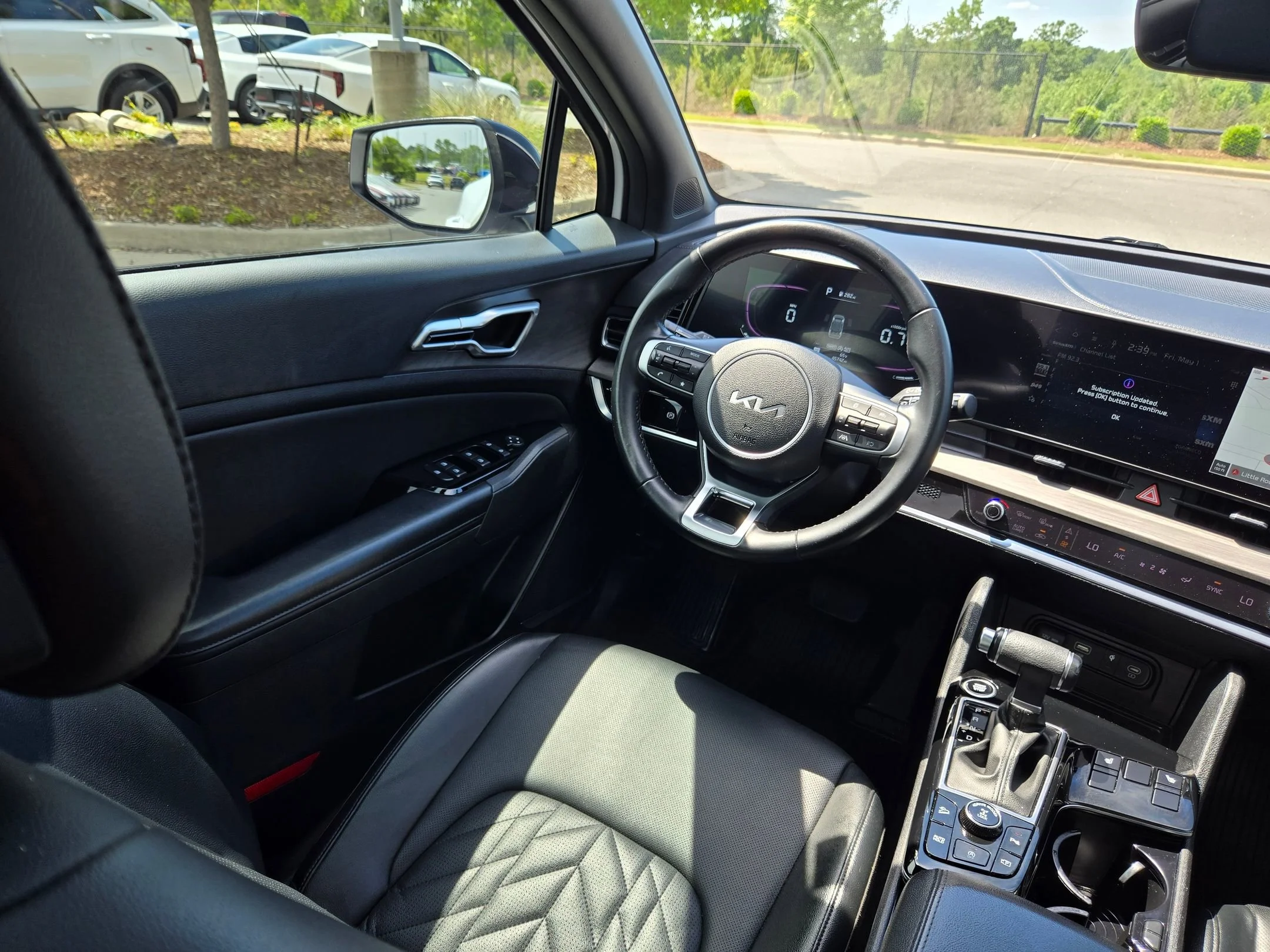Used 2024 Glacial White Pearl Kia X-Line image 9