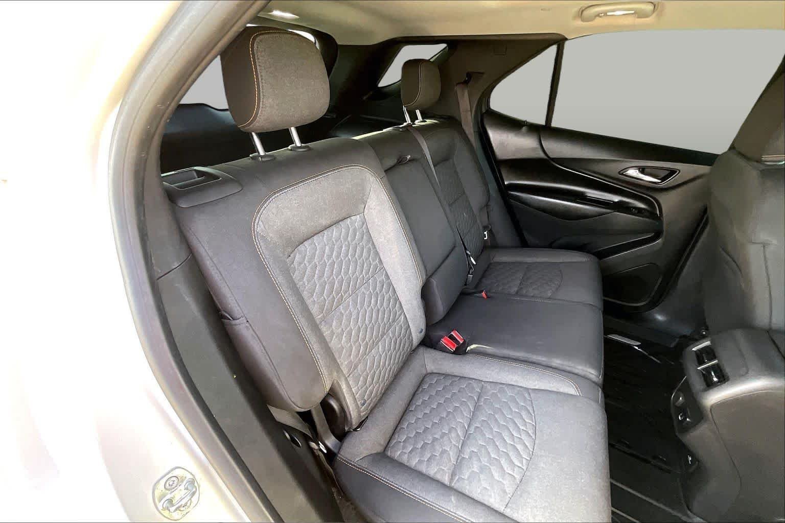 Used 2018 Silver Ice Metallic Chevrolet LT image 18