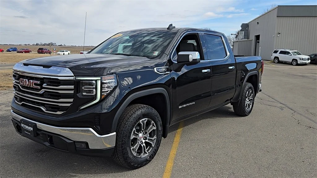 2026 GMC Sierra 1500 SLT - Photo 37
