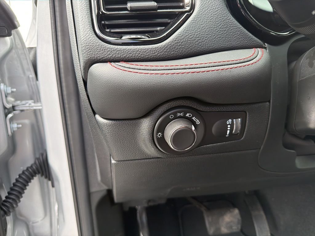 New 2026 Triple Nickel Exterior Paint Dodge GT Plus HEMI V8 image 14