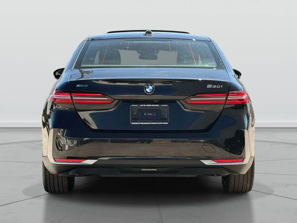 Used 2026 Black BMW 530i xDrive image 8