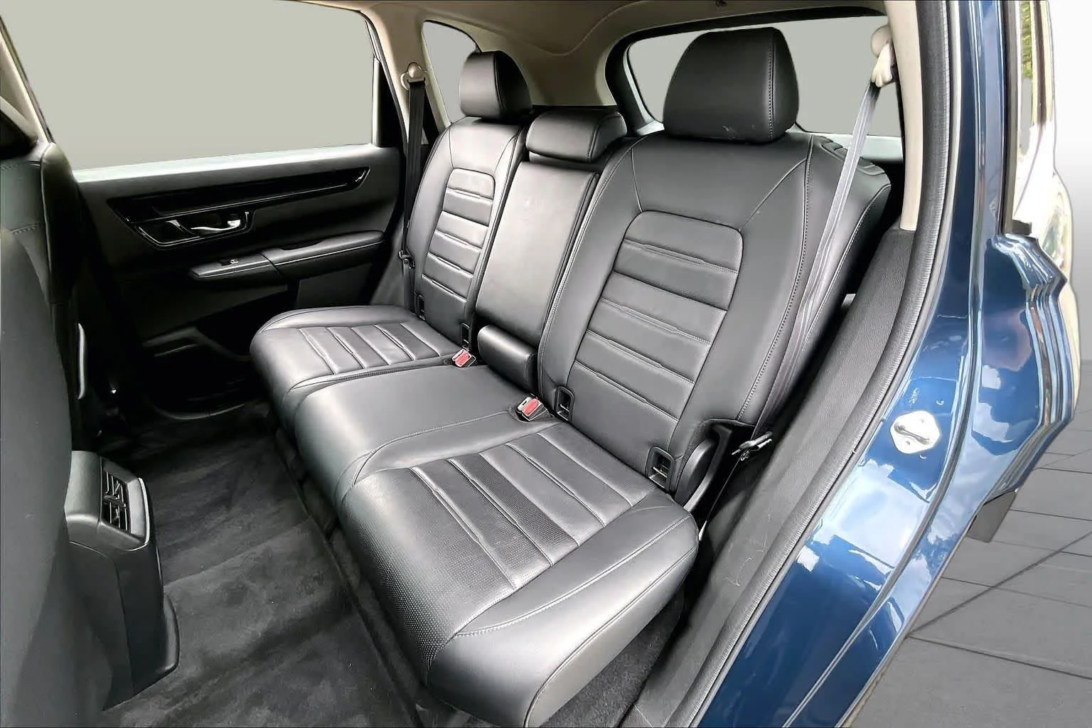 Used 2024 Canyon River Blue Metallic Honda EX-L image 20