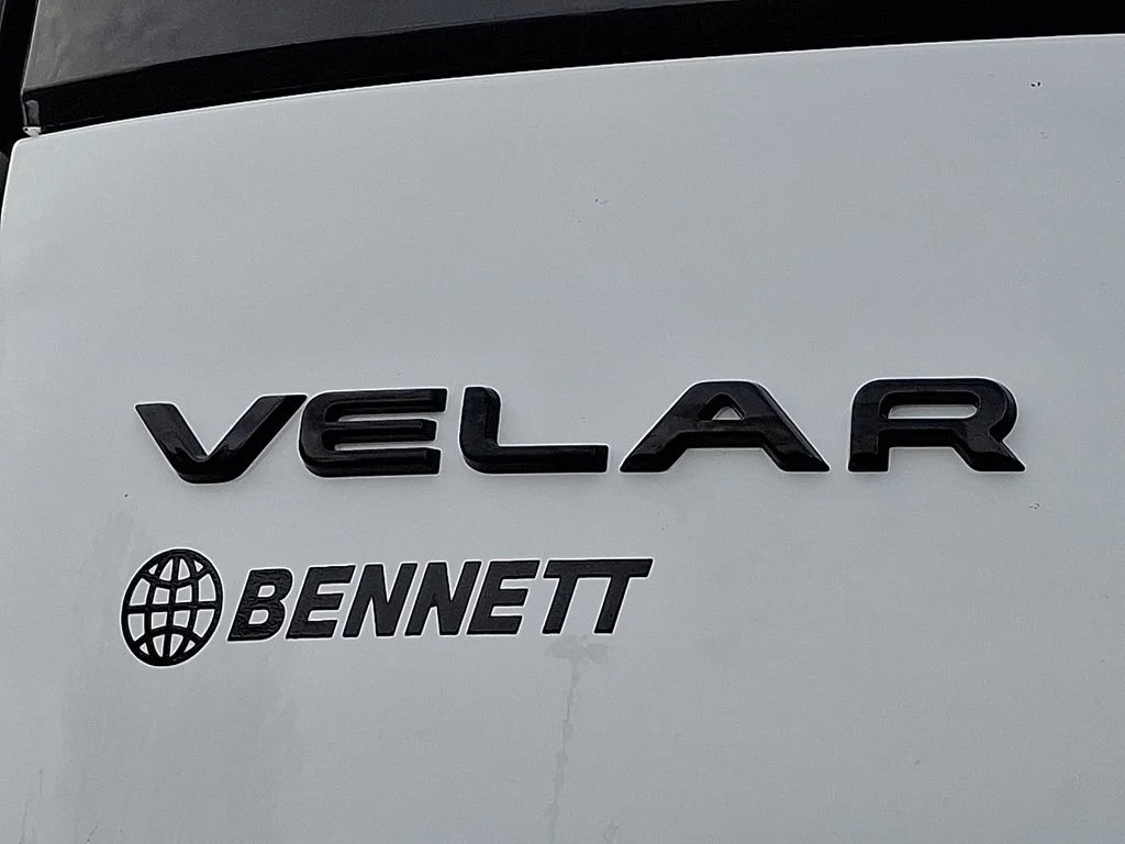 New 2026 Fuji White Land Rover Dynamic SE image 19