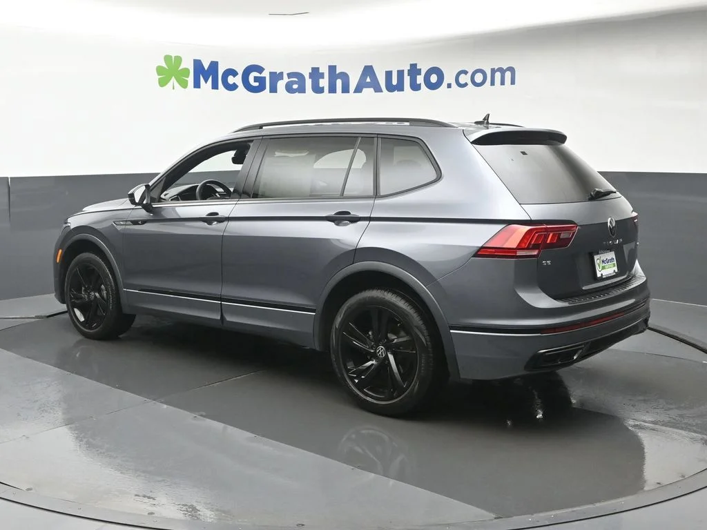 Used 2024 Gray Volkswagen 2.0T SE R-Line Black image 23