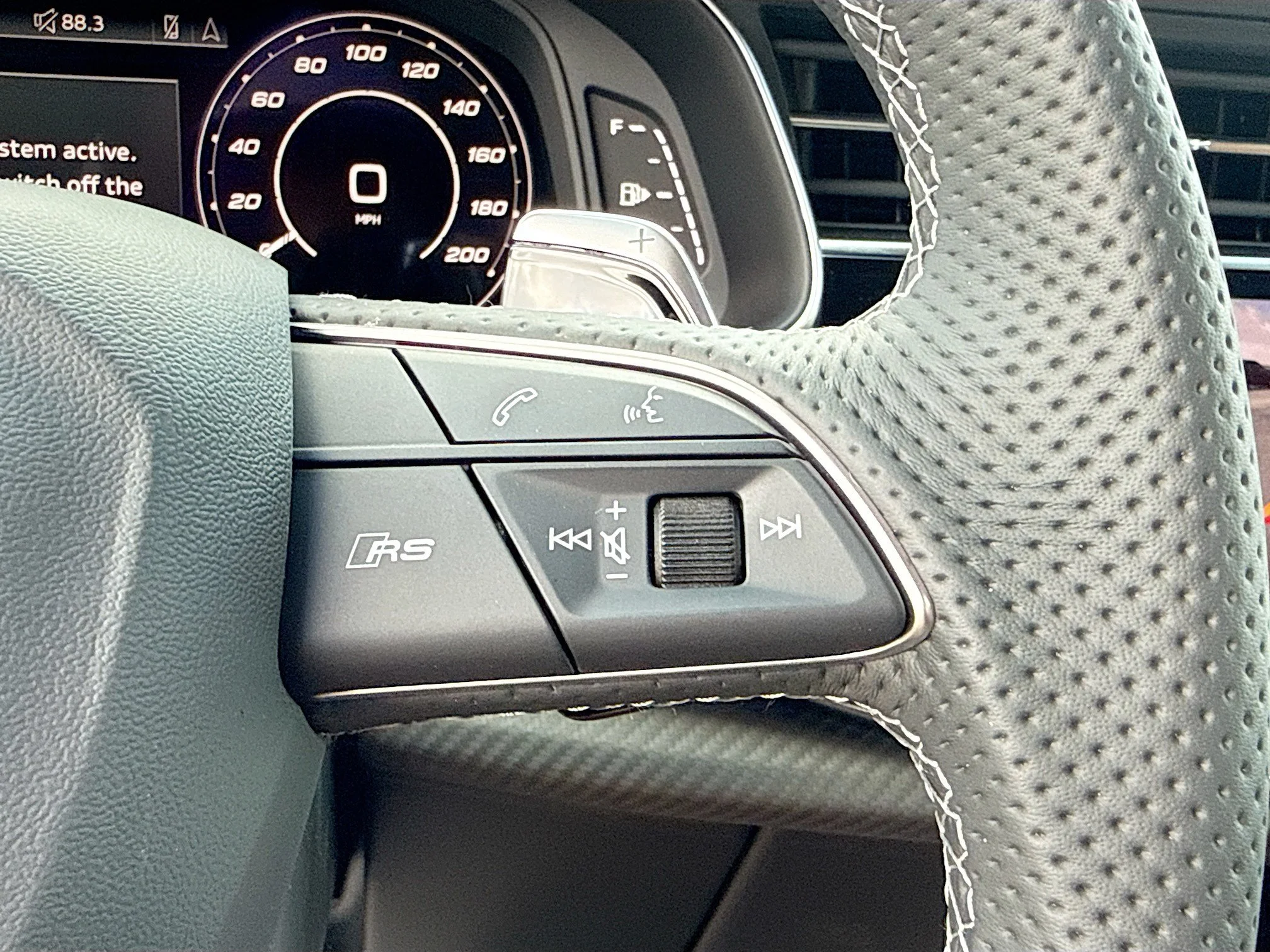 New 2026 Daytona Gray Pearl Effect Audi performance image 38