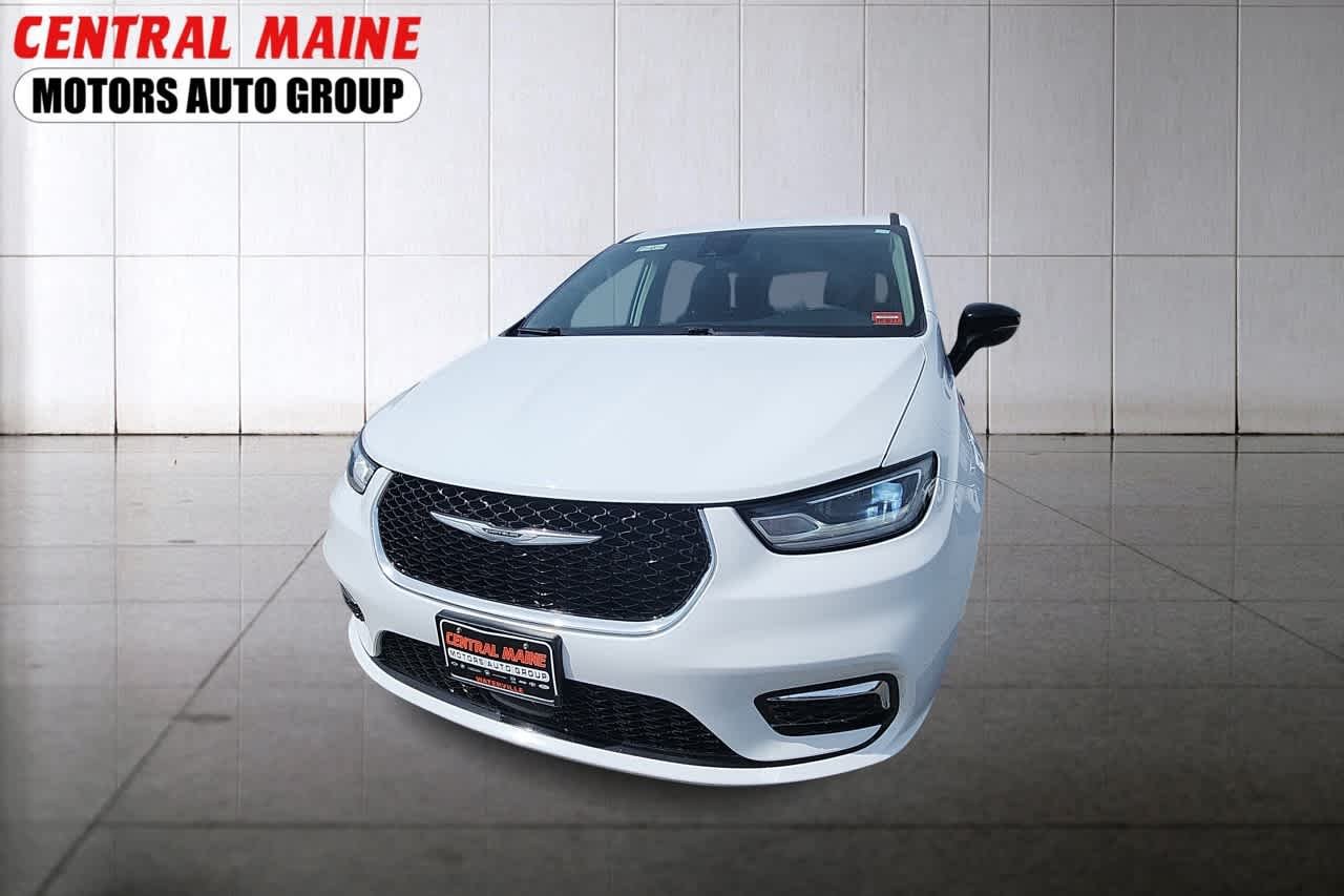 2024 Chrysler Pacifica Hybrid Select