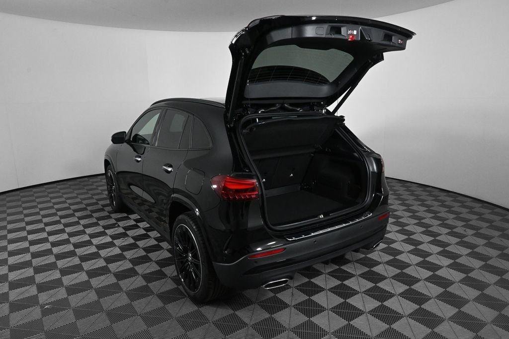 New 2026 Night Black Mercedes-Benz GLA 250 image 33