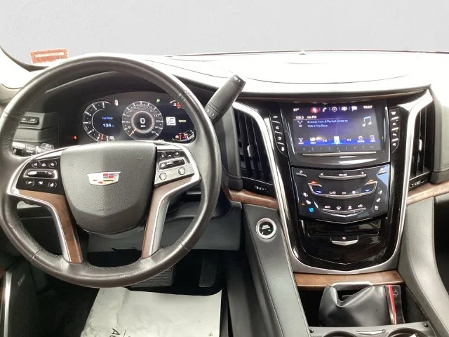 Used 2020 Crystal White Cadillac Luxury image 10