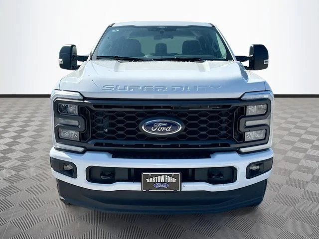 New 2026 Oxford White Ford XL image 2