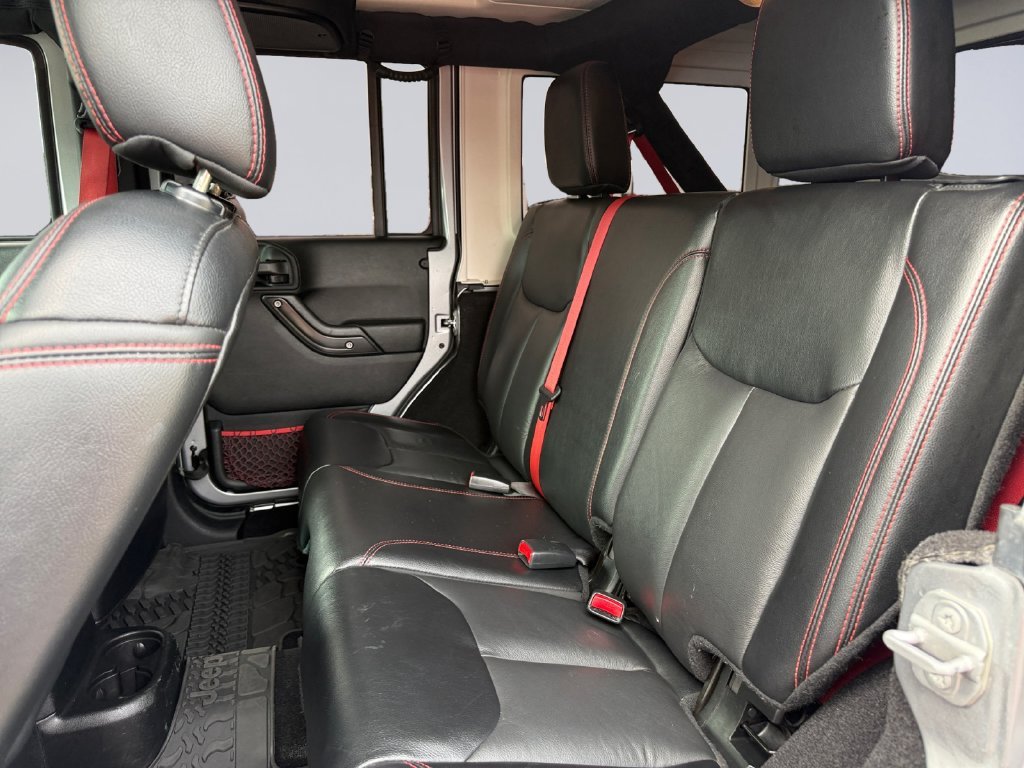 Used 2017 Silver Jeep Unlimited Rubicon Recon image 17