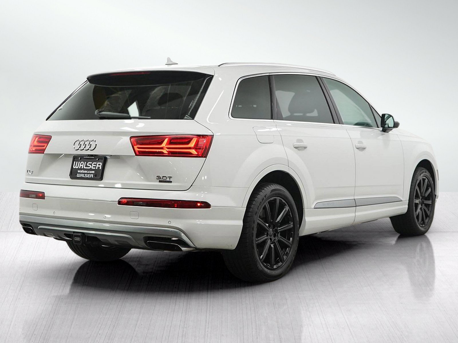 Used 2017 White Audi quattro image 5