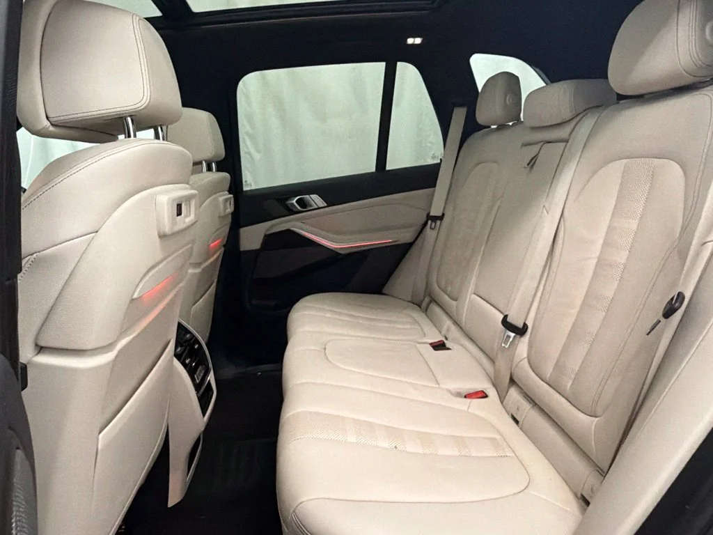 Used 2020 Gray BMW sDrive40i image 22