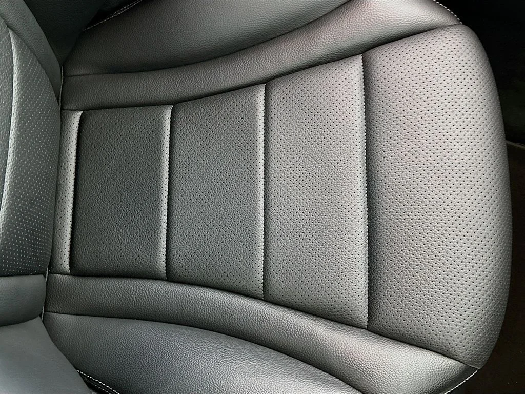 Used 2021 Black Mercedes-Benz GLC 300 image 18