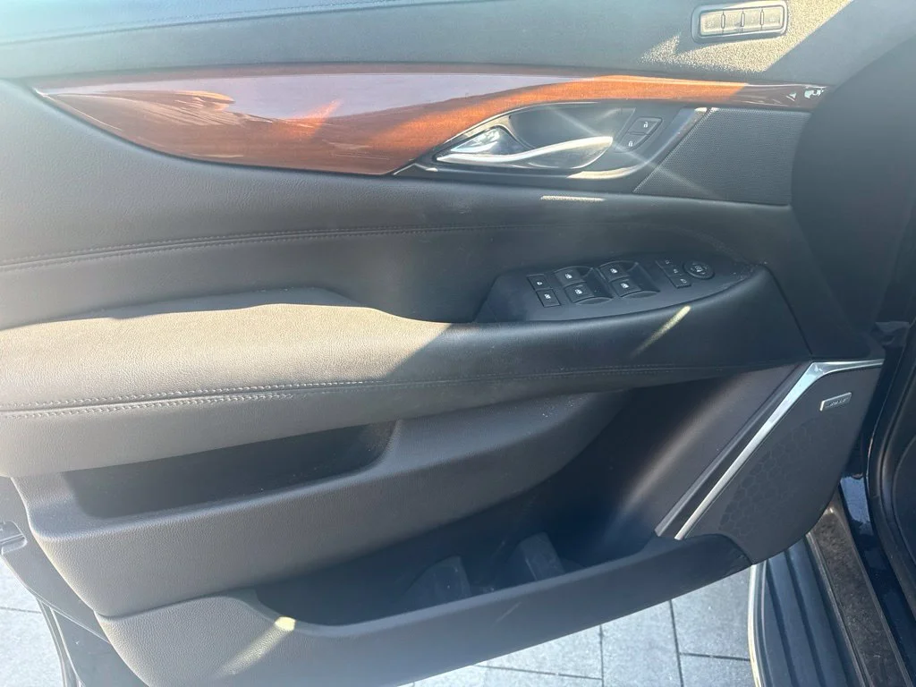 Used 2020 Black Raven Cadillac Luxury image 7