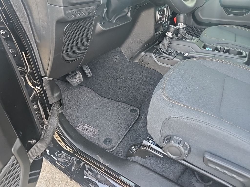2026 Jeep Wrangler 2-Door Sport - Photo 35