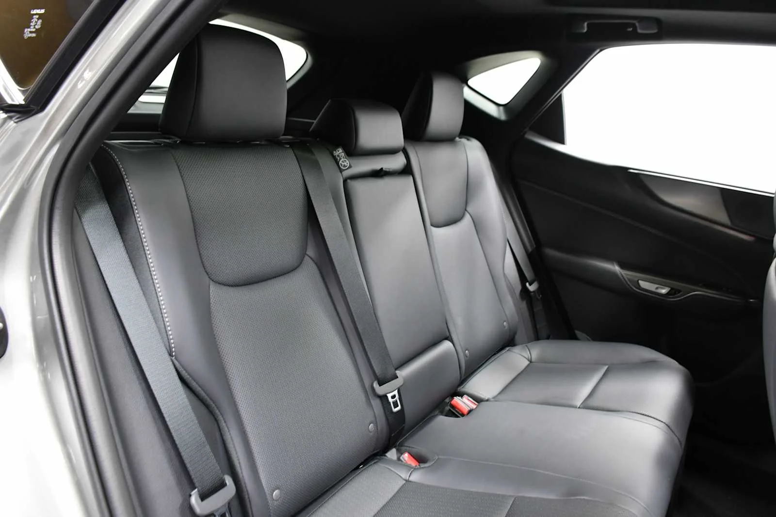 2026 Lexus NX PHEV 450h+ - Photo 24