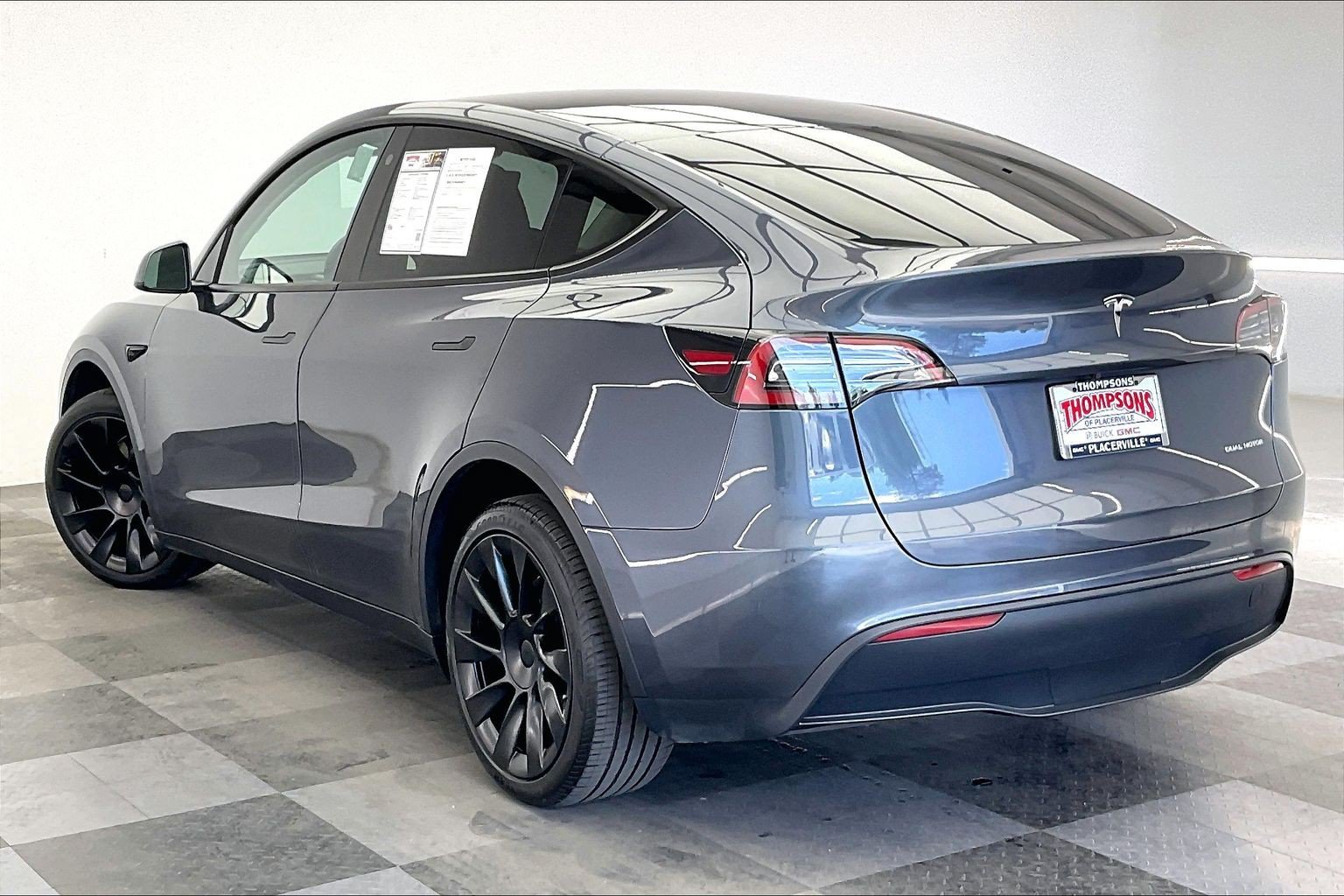 Used 2023 Midnight Silver Metallic Tesla Long Range image 10