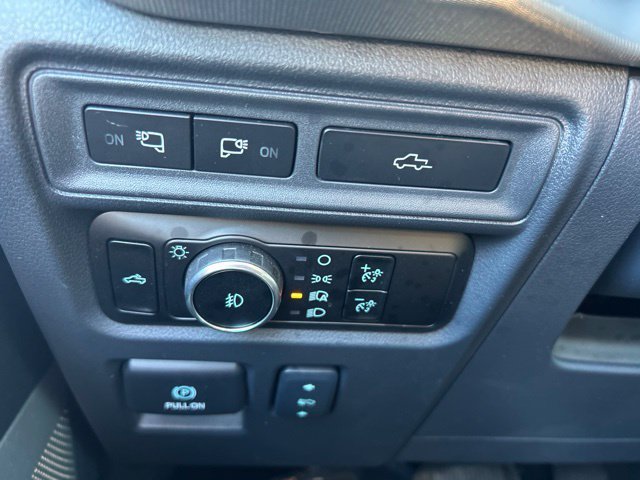 Used 2024 Brown Ford Lariat image 36