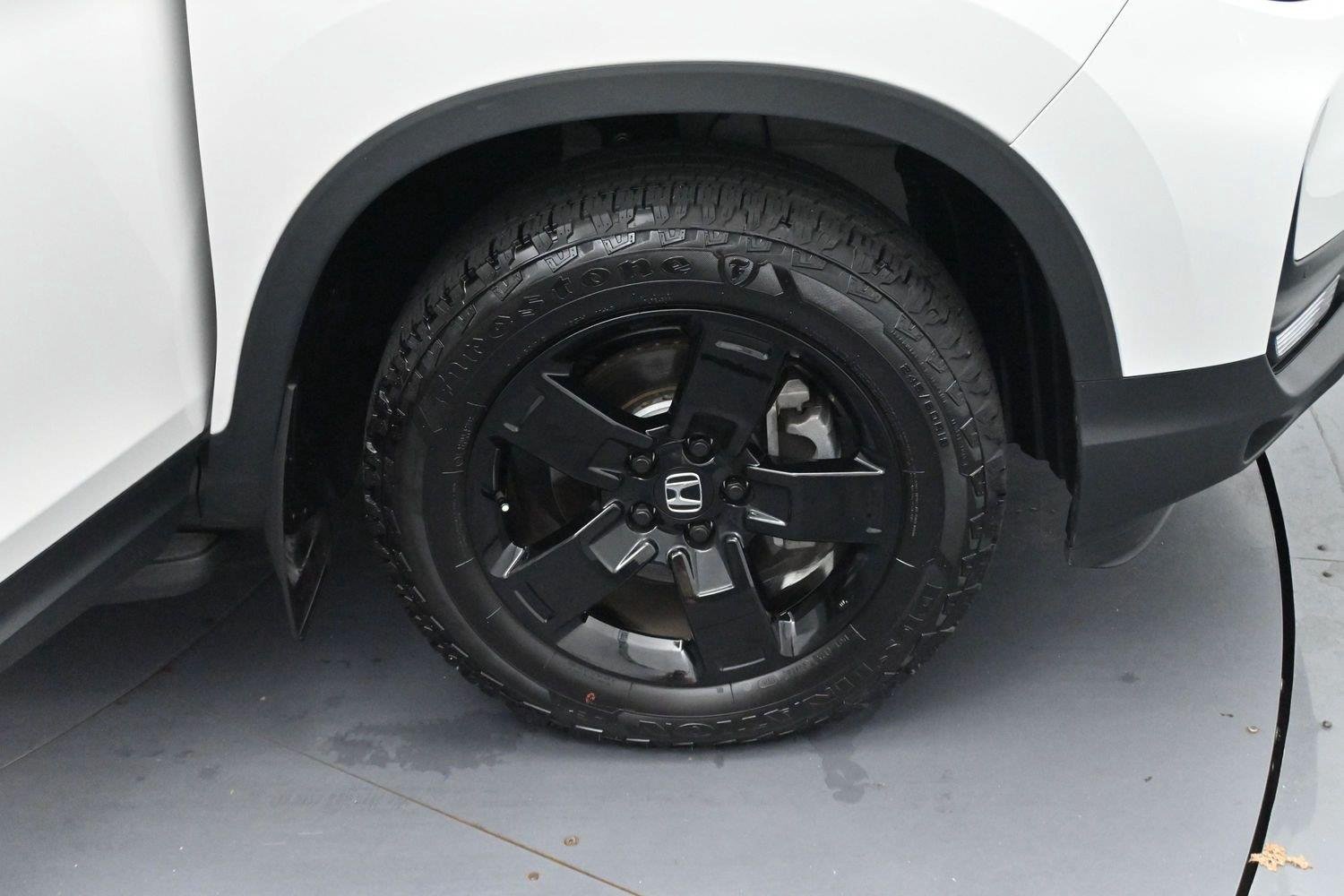 Used 2025 White Honda Black Edition image 34