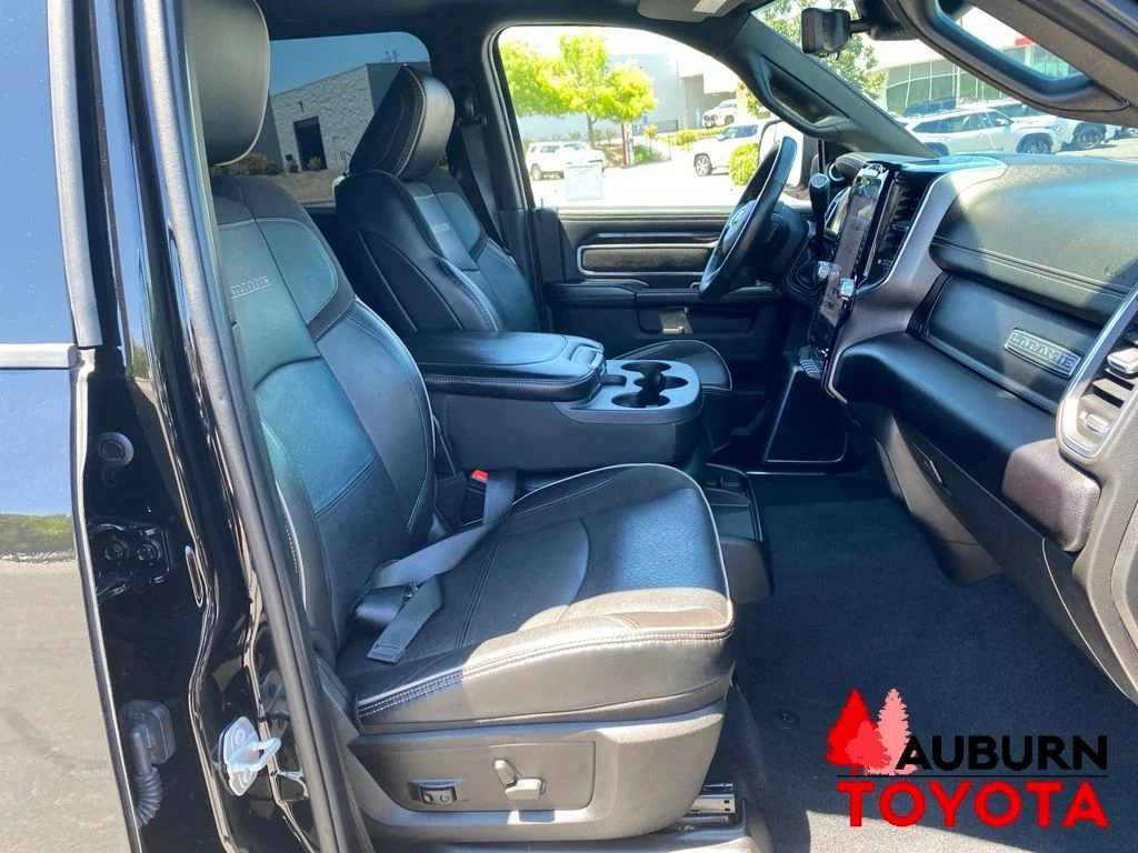 Used 2022 Diamond Black Crystal Pearlcoat Ram Laramie image 16