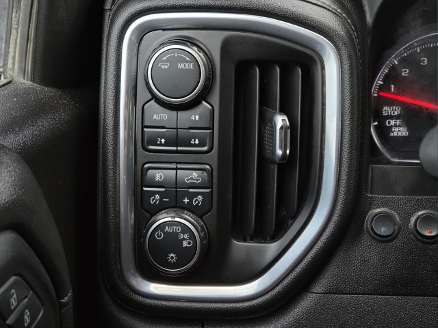 Used 2021 White Chevrolet LT Trail Boss image 15
