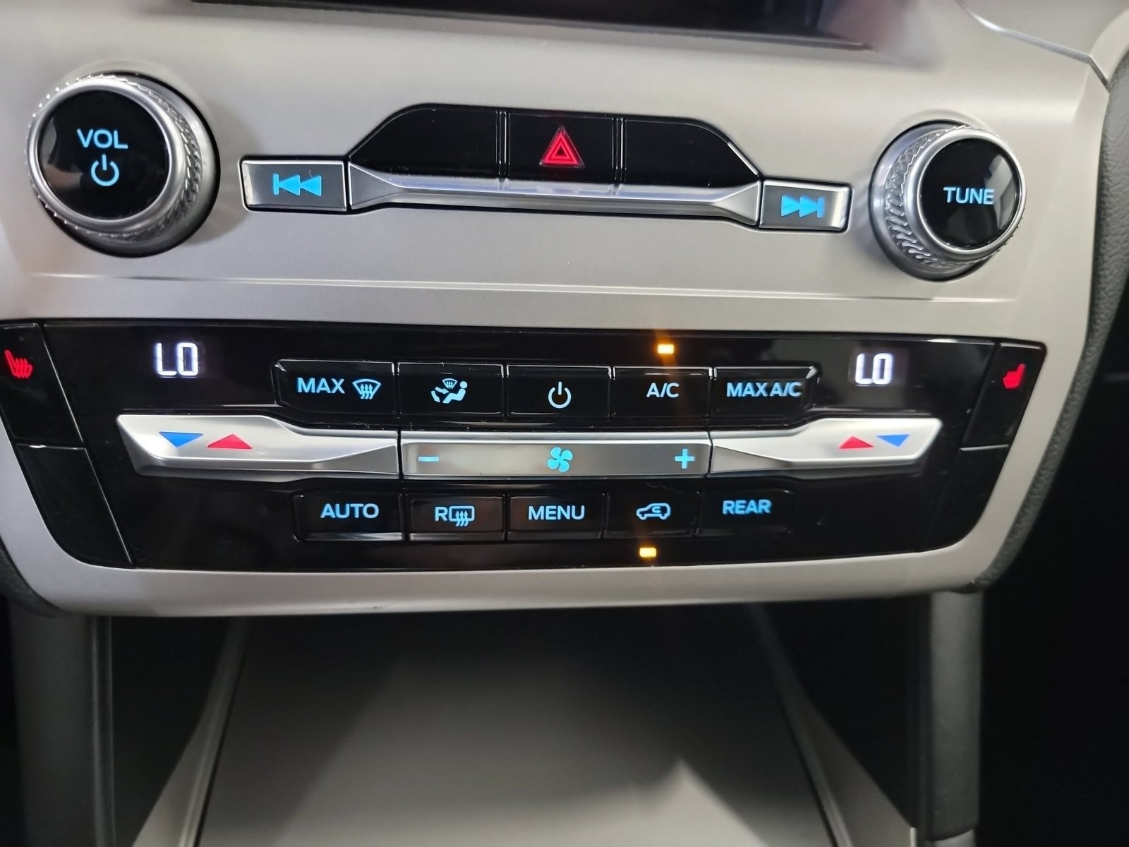 Used 2021 Oxford White Ford XLT image 20