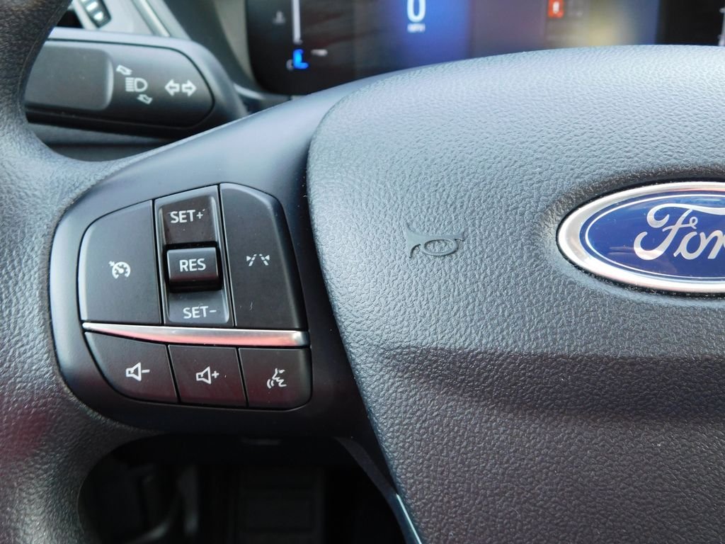 Used 2025 Oxford White Ford Active image 27