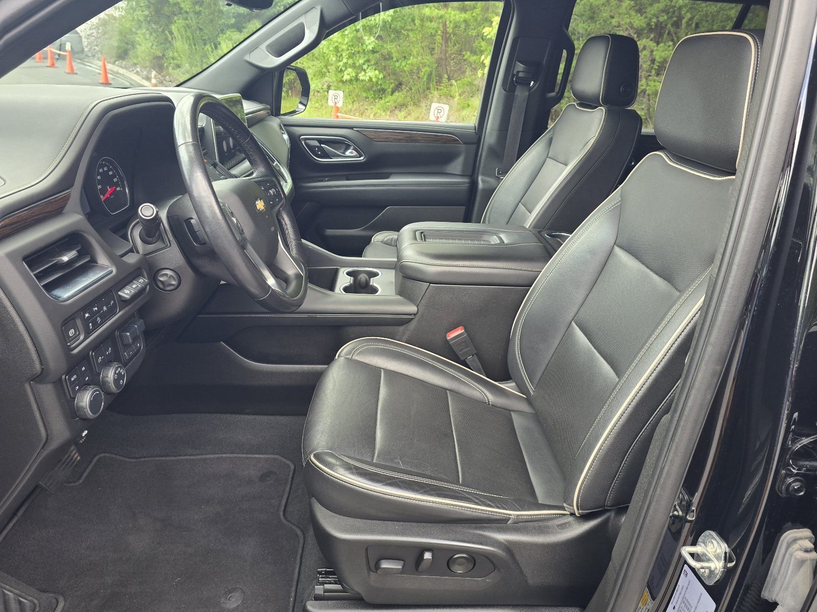 Used 2021 Black Chevrolet Premier image 13