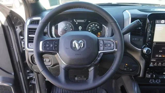 2026 RAM 2500 Laramie - Photo 24