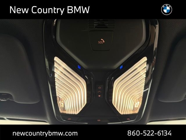 Used 2023 Green BMW xDrive40i image 26