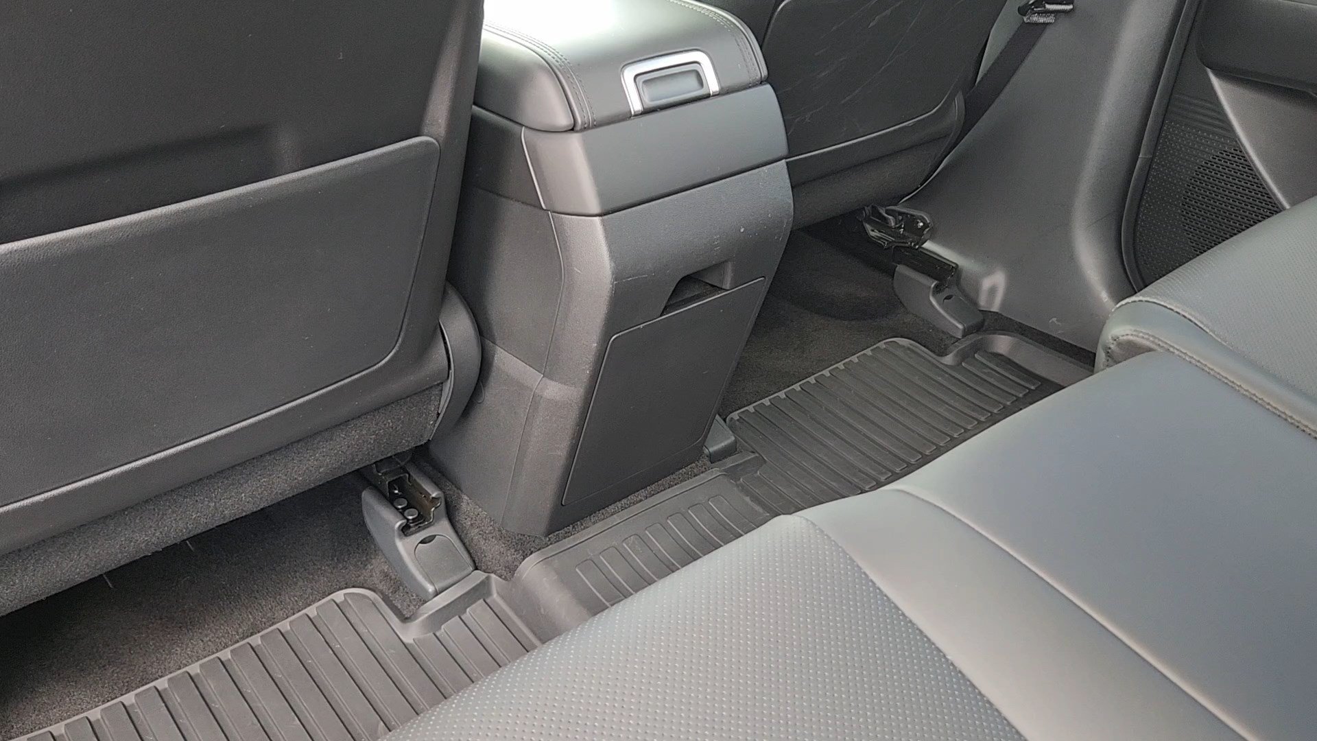 2025 Hyundai Santa Fe XRT - Photo 17