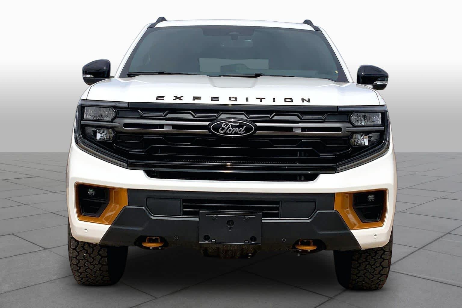 New 2026 Star White Metallic Tri-Coat Ford Tremor® image 3