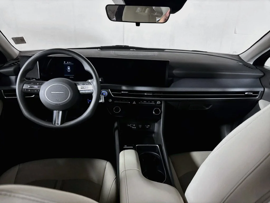 Used 2025 Gray Hyundai SEL image 12