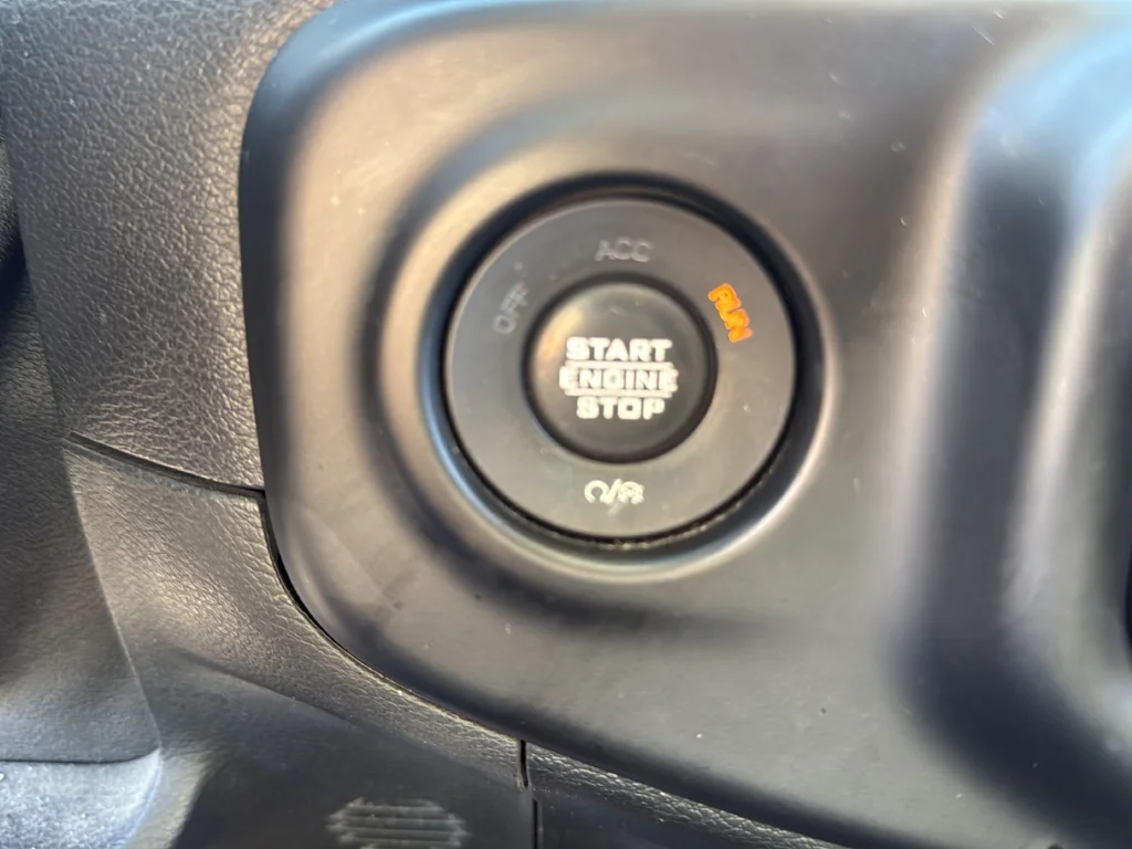 Used 2021 Green Jeep Sport S image 13