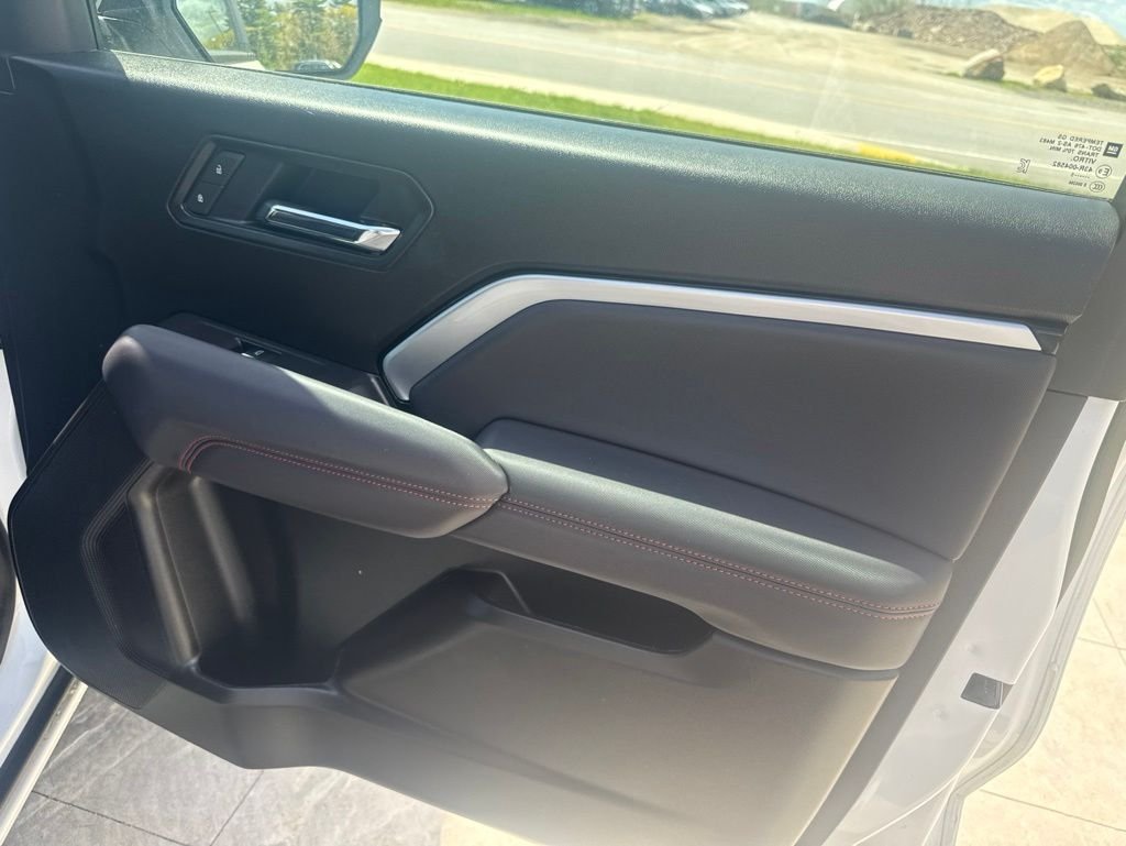 2025 Chevrolet Colorado Z71 - Photo 35
