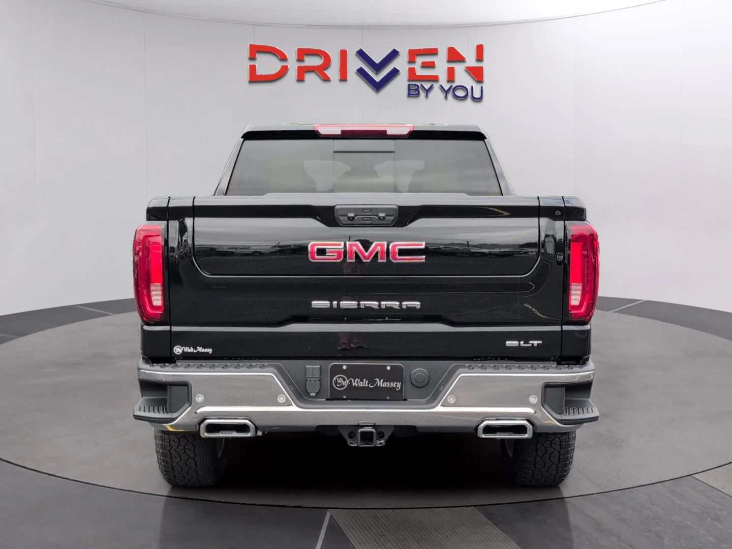 New 2026 Onyx Black GMC SLT image 4
