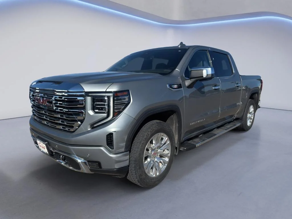 Used 2025 Sterling Metallic GMC Denali image 2