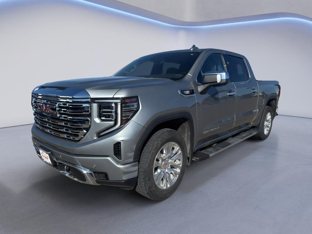 Used 2025 Sterling Metallic GMC Denali image 2