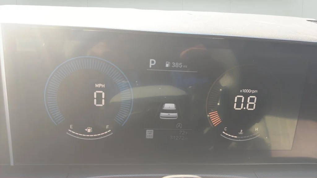Used 2025 Gray Hyundai SEL image 19