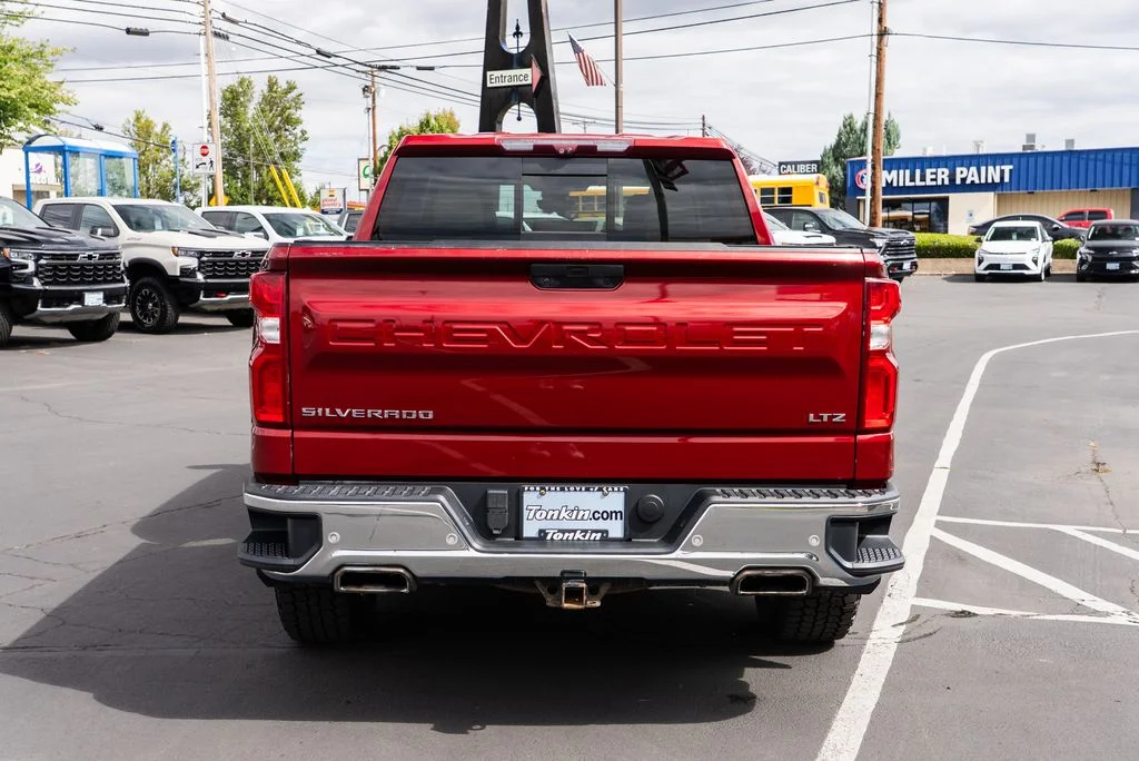 Used 2020 Cajun Red Tintcoat Chevrolet LTZ image 3